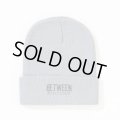 BETWEEN MUSIC STORE LOGO BEANIE (GRAY)