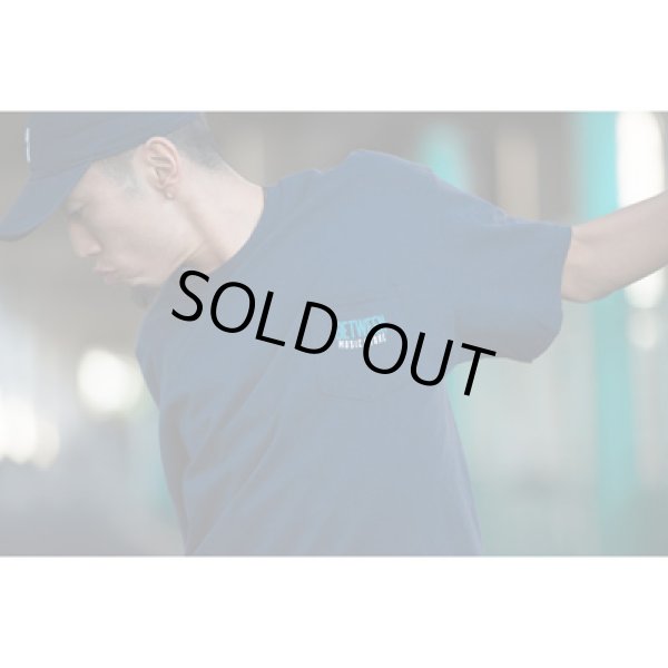 画像6: BETWEEN MUSIC STORE LOGO POCKET T-SHIRT (NAVY) (6)