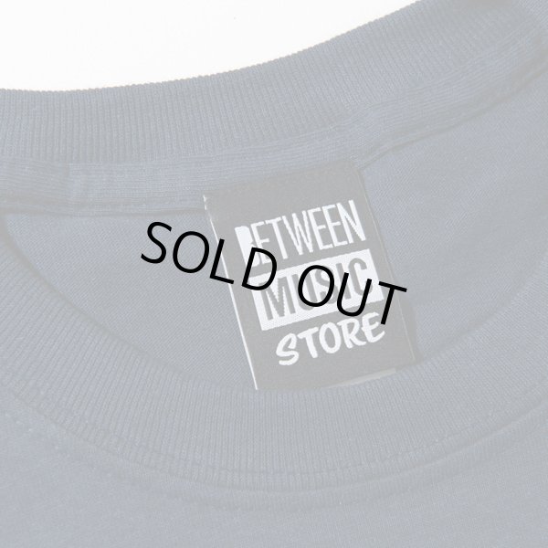 画像3: BETWEEN FRIENDS T-SHIRT (NAVY) (3)